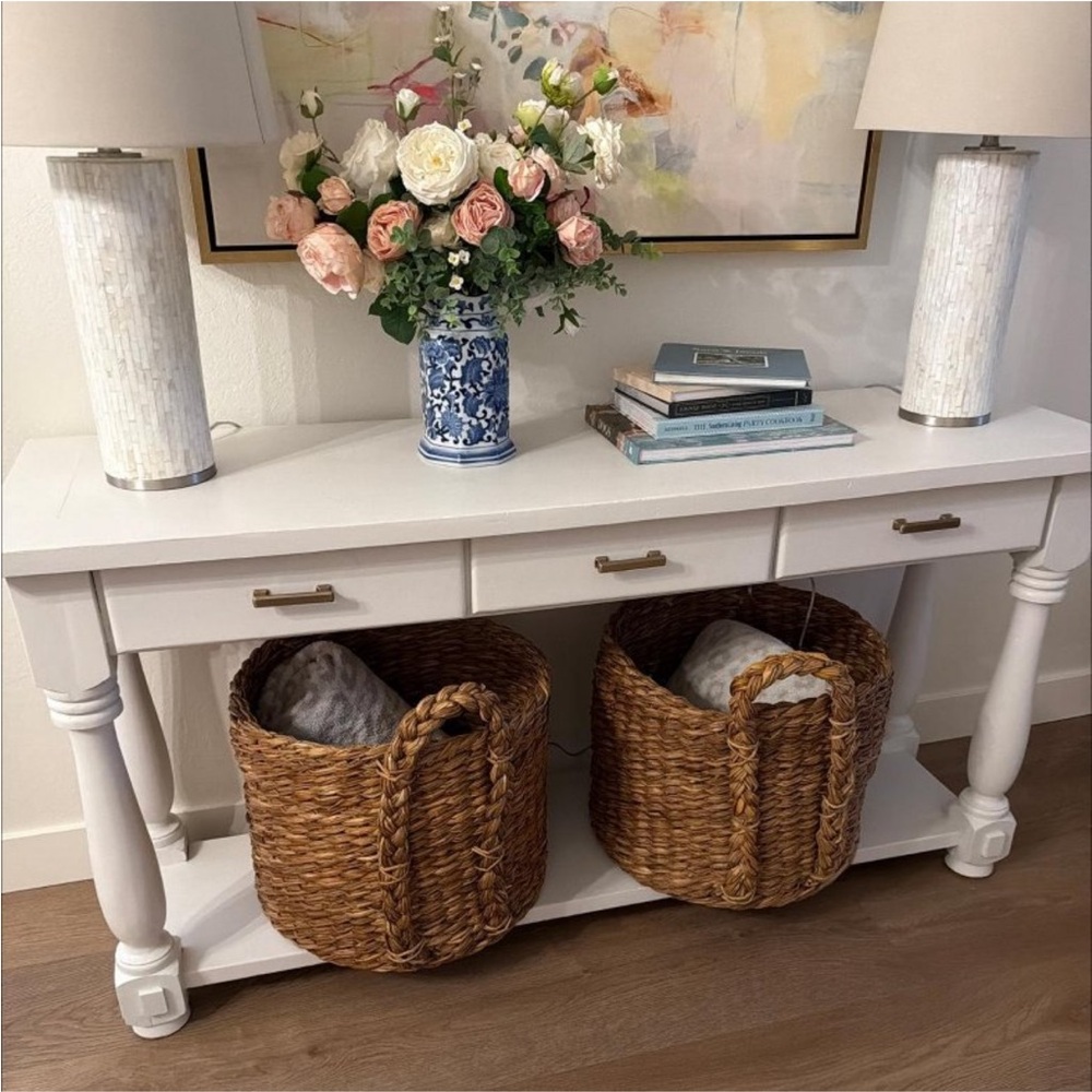 Large Chunky Weave Basket
Threshold designed with Studio McGee - Picture 6 of 8